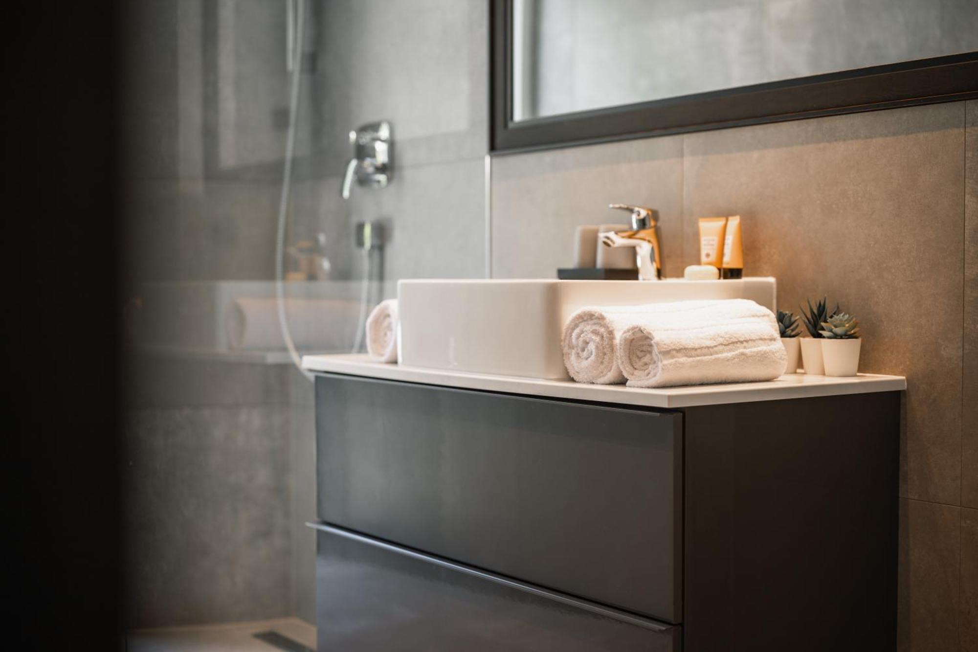 Charmantes Apartment In Der Residenz Silvretta - Inklusive Silvretta Card Premium Зее Екстериор снимка